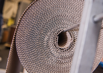 Машинист шпулезаверточных и конусных машин